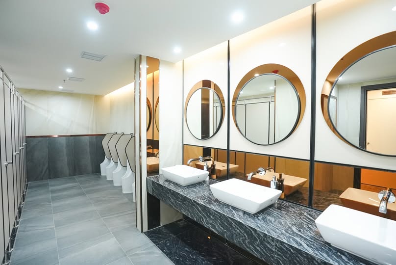 Vinaconex Diamond Tower